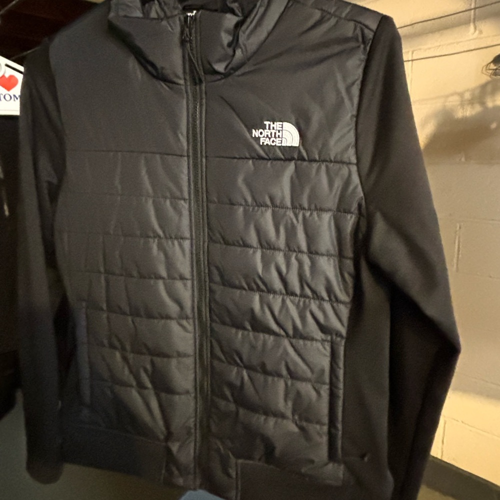 Barely Worn Ladies North Face Black Jacket size (XL).